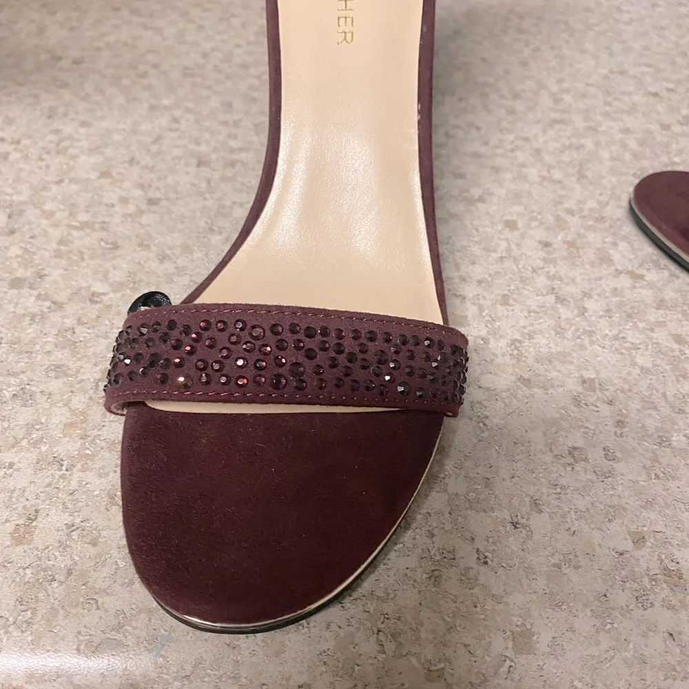 Marc Fisher Betye Jeweled Burgundy Shoes Size 8M. NWOT. 4 inch Heels Beautiful - Picture 15 of 16